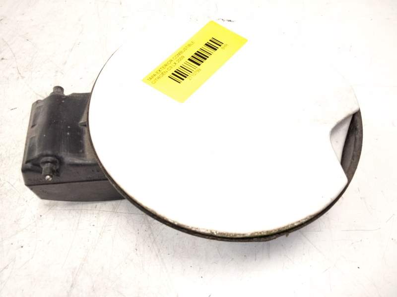 Recambio de tapa exterior combustible para citroën c3 lx referencia OEM IAM 9683387780  