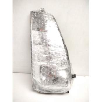 Recambio de faro derecho para renault maxity referencia OEM IAM 89317221 26010MB50A 