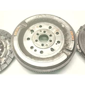 Recambio de kit embrague para volkswagen jetta iii (1k2) 1.9 tdi referencia OEM IAM 704562  