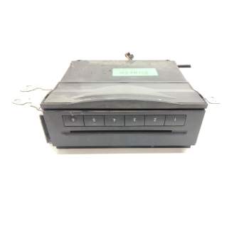 SISTEMA AUDIO / RADIO CD 