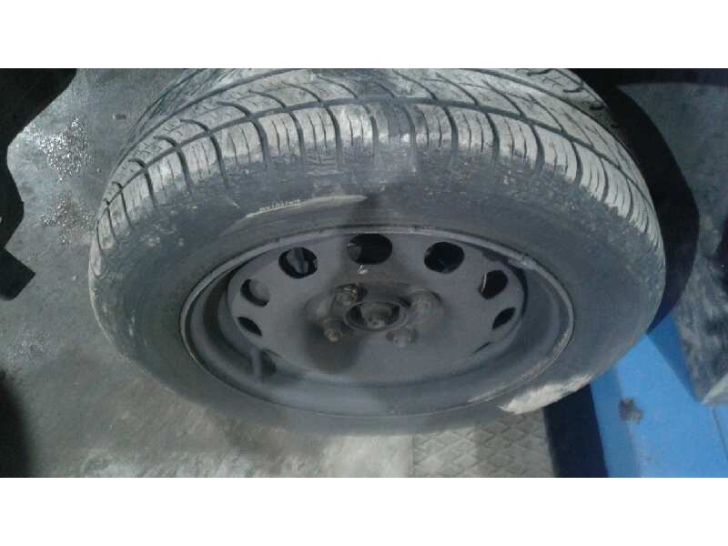 ford escort berlina/turnier del año 2000