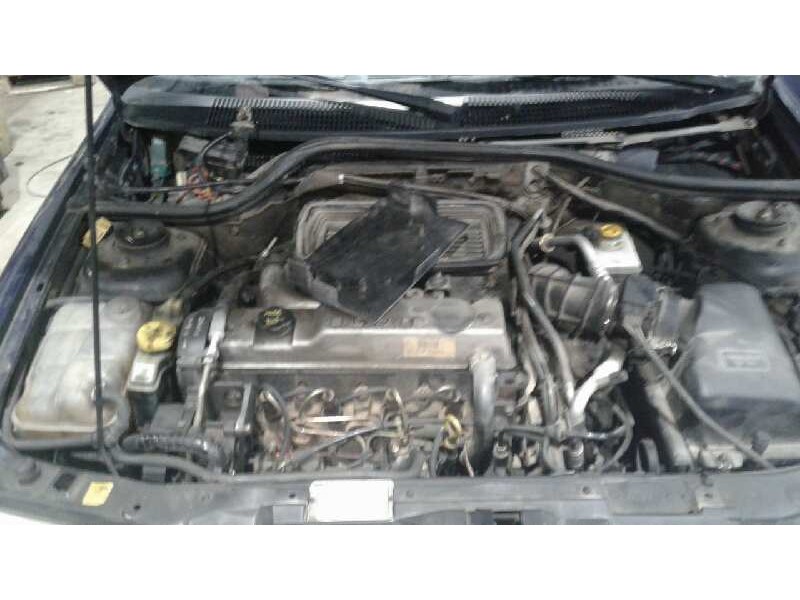 ford escort berlina/turnier del año 2000