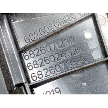Recambio de aireador central para dacia logan mcv ii stepway referencia OEM IAM 682603655R  
