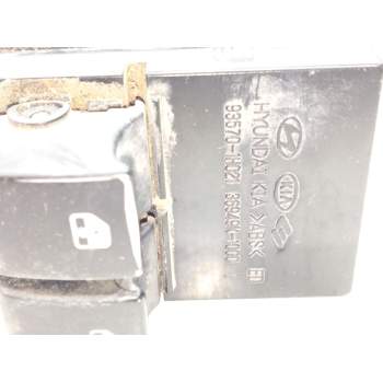Recambio de mando elevalunas delantero izquierdo para kia cee´d drive referencia OEM IAM 935701H021  