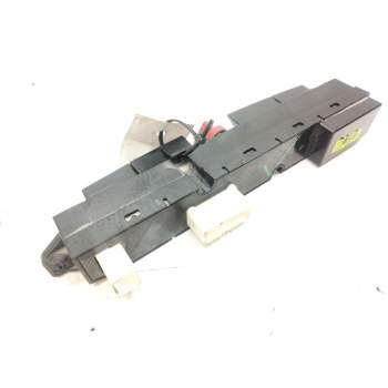 Recambio de warning para kia cee´d drive referencia OEM IAM 937001H000  