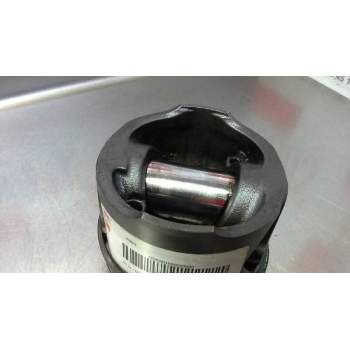 Recambio de piston para ford mondeo berlina (ge) ghia referencia OEM IAM   
