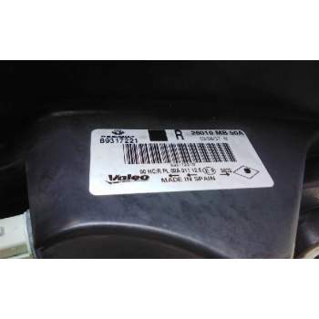 Recambio de faro derecho para renault maxity referencia OEM IAM 89317221 26010MB50A 