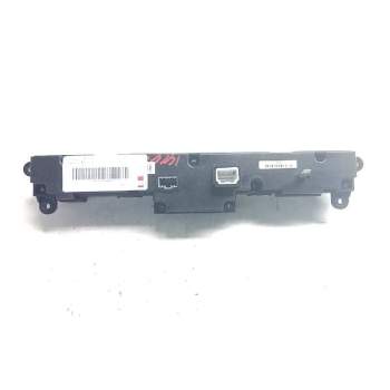 Recambio de warning para kia sportage 1.6 cat referencia OEM IAM D996569210  