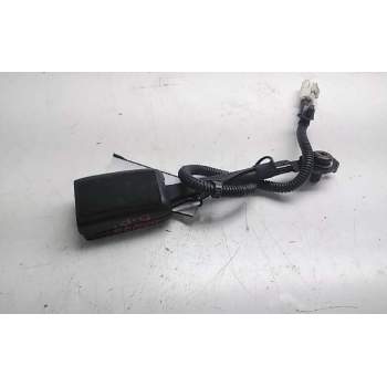 ENGANCHE DELANTERO DERECHO 631621400C 