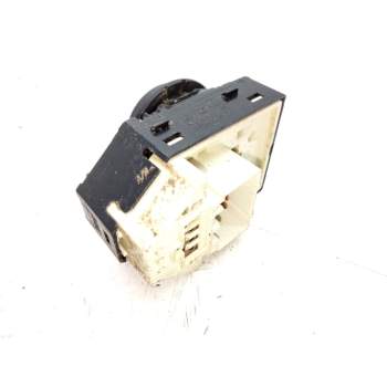 Recambio de mando retrovisor para kia cee´d drive referencia OEM IAM 457480  