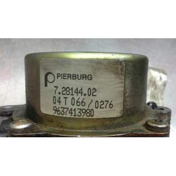 Recambio de depresor freno / bomba vacio para peugeot 206 berlina 1.4 hdi referencia OEM IAM 9637413980 PIERBURG 