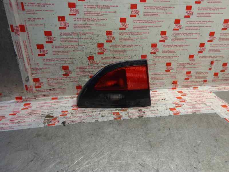Recambio de piloto trasero central para renault megane i classic (la0) 1.4e rn referencia OEM IAM 37410999 7700838532 