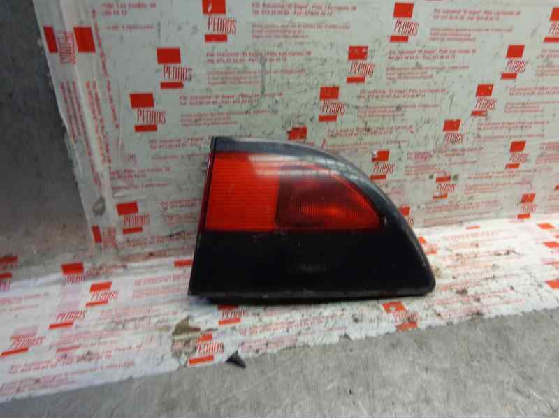 Recambio de piloto trasero central para renault megane i classic (la0) 1.4e rn referencia OEM IAM 7700838533 37400999 