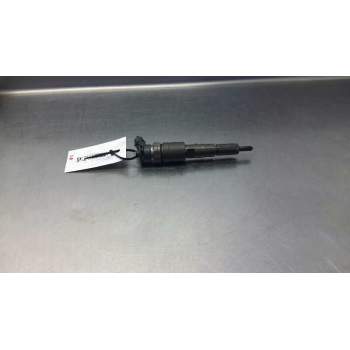 Recambio de inyector para peugeot 206 berlina 1.4 hdi referencia OEM IAM 0445110135  