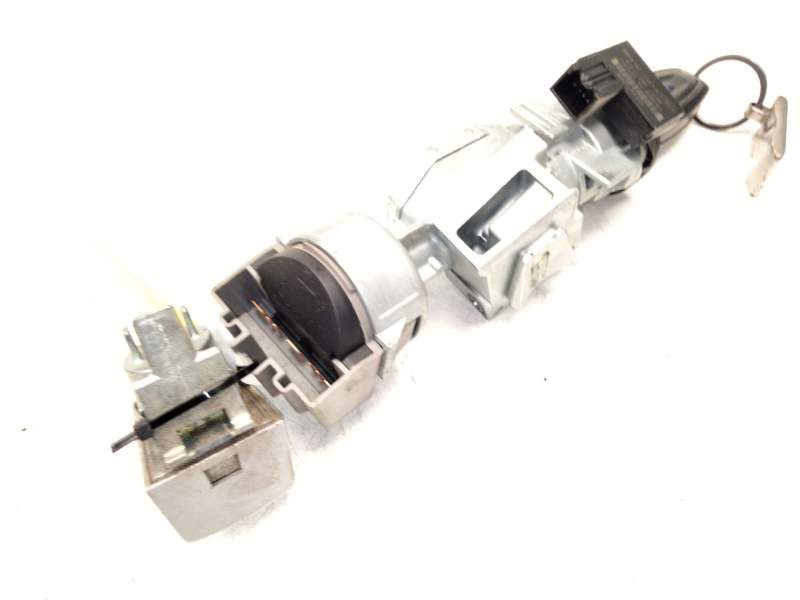 Recambio de conmutador de arranque para ford focus iii 1.0 ecoboost referencia OEM IAM 3M513F880  