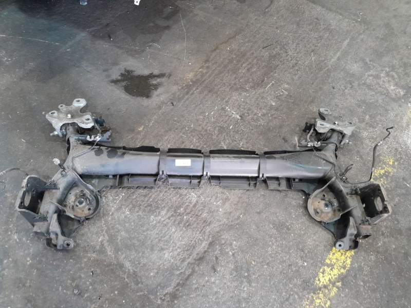 Recambio de puente trasero para renault grand scénic iv (r9_) 1.3 tce 140 referencia OEM IAM 555017273R  