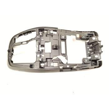 Recambio de moldura para renault grand scénic iv (r9_) 1.3 tce 140 referencia OEM IAM 682604036R  