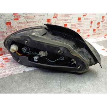 Recambio de piloto trasero derecho para hyundai lantra berlina (rd) 1.9 d gls referencia OEM IAM 9240229520 R92402295 