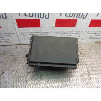 Recambio de caja fusibles para opel corsa d 1.3 16v cdti referencia OEM IAM 93189297  