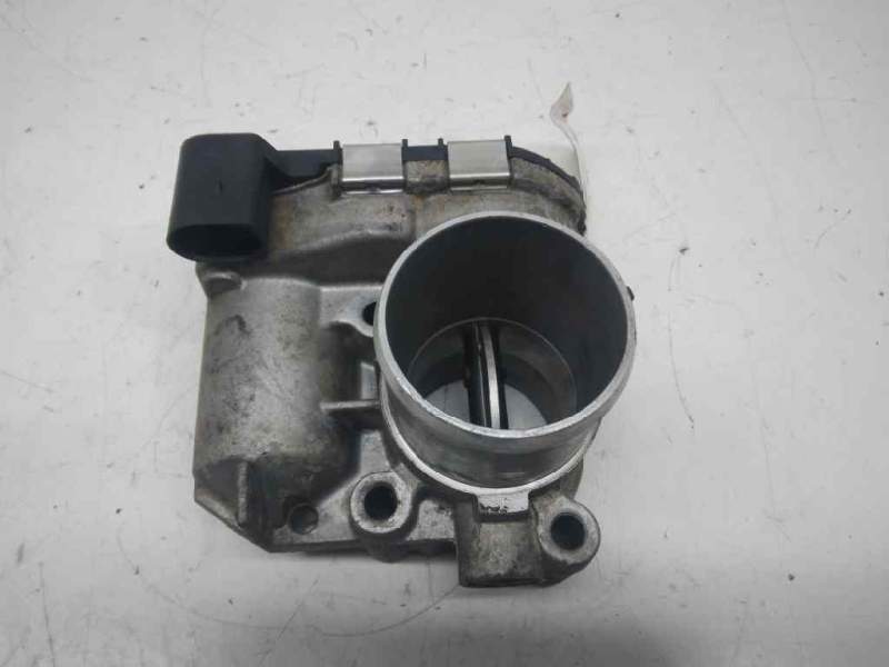 Recambio de cuerpo de mariposa para nissan x-trail (t31) le referencia OEM IAM 8200330810E  