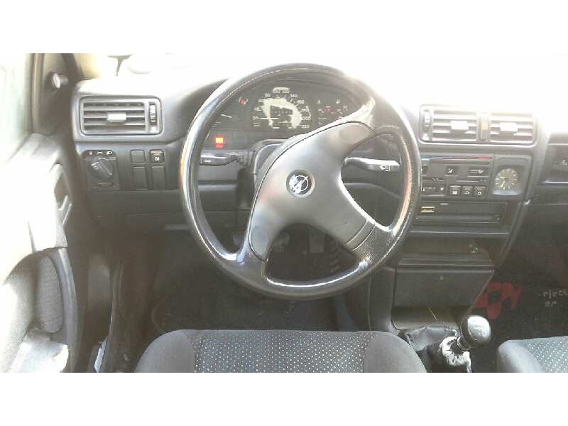 opel vectra a del año 1993