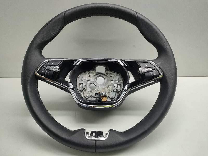 Recambio de volante para skoda fabia referencia OEM IAM 5E3419093A 311139281340AC 