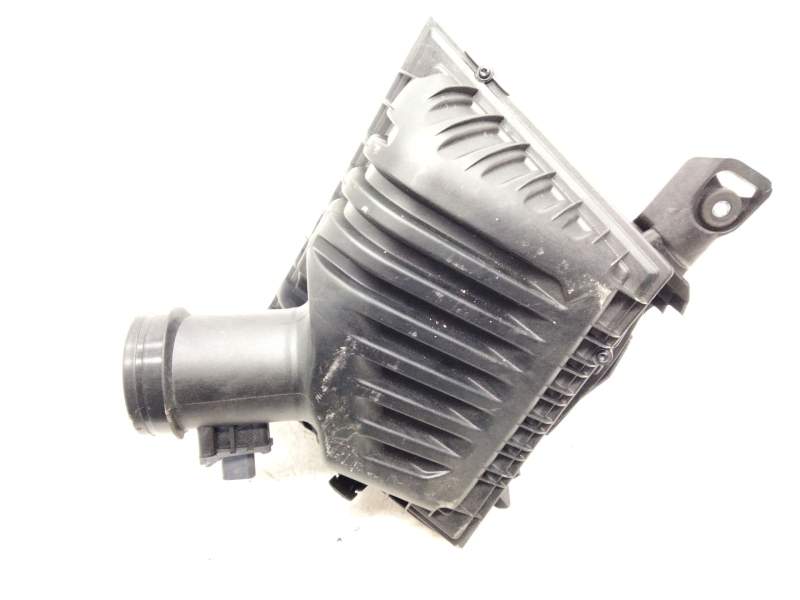 Recambio de caja filtro de aire para bmw 2 gran tourer (f46) 218 d referencia OEM IAM 8513916  