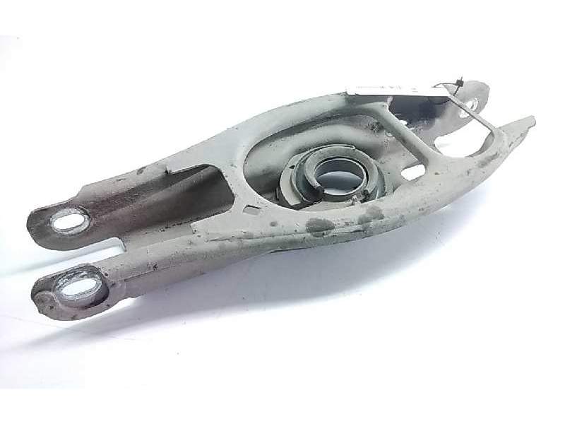 Recambio de brazo suspension inferior trasero izquierdo para bmw serie 3 berlina (e90) 320d referencia OEM IAM 6764420  