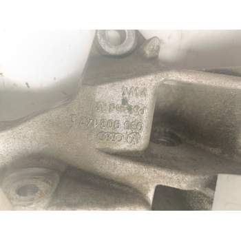 Recambio de soporte alternador para audi a4 b7 (8ec) 2.0 tdi referencia OEM IAM 036903143D  