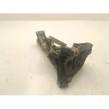 Recambio de soporte alternador para audi a4 b7 (8ec) 2.0 tdi referencia OEM IAM 036903143D  