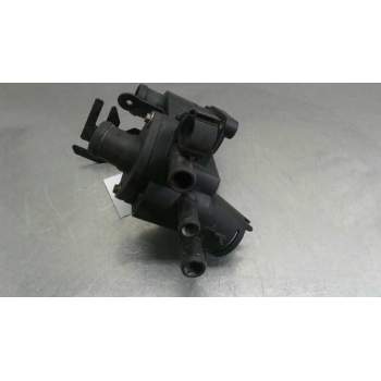 Recambio de caja termostato para volkswagen polo berlina (6n1) 1.0 referencia OEM IAM 032121111NQ  
