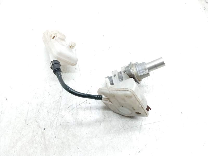 Recambio de bomba freno para citroën c4 berlina exclusive referencia OEM IAM 11714C640214547  