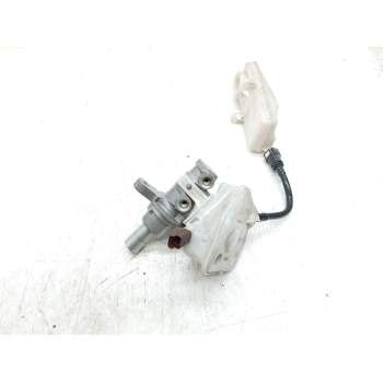 Recambio de bomba freno para citroën c4 berlina exclusive referencia OEM IAM 11714C640214547  