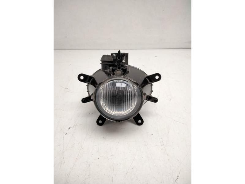 Recambio de faro antiniebla derecho para bmw 3 (e46) 330 i referencia OEM IAM E1E12P  