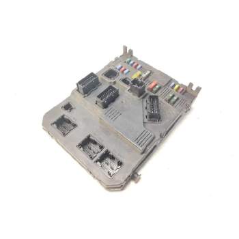 Recambio de caja fusibles para peugeot 206+ básico referencia OEM IAM 9657999780  