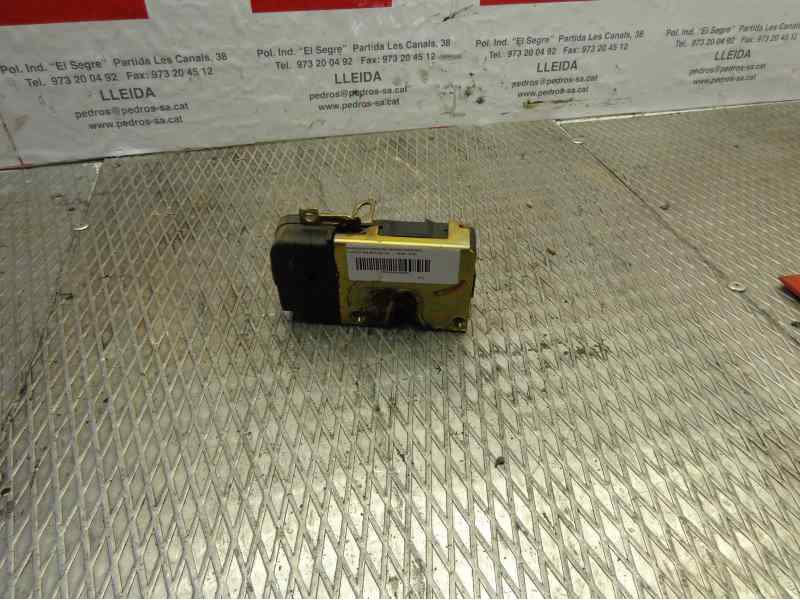 Recambio de cerradura puerta delantera izquierda para peugeot 206 berlina xs referencia OEM IAM 9135H3  