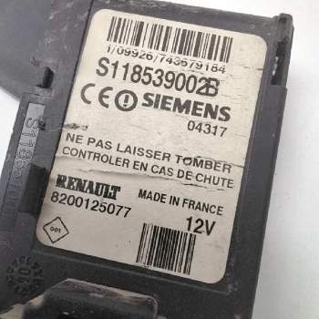 Recambio de conmutador de arranque para renault scenic ii pack authentique referencia OEM IAM 8200107959  