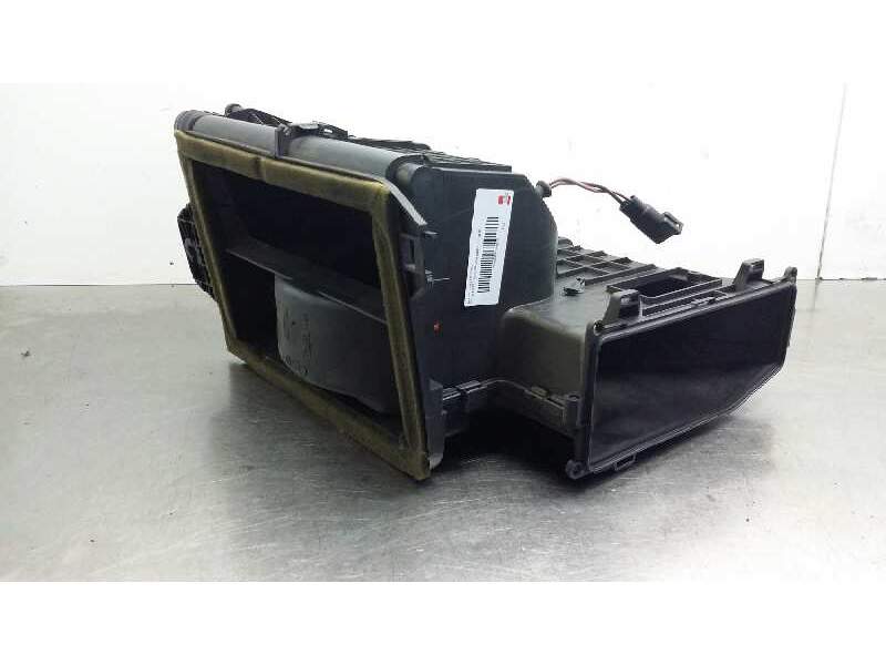 Recambio de motor calefaccion para ford fiesta berlina (dx) básico referencia OEM IAM 1049623 96FW18754 
