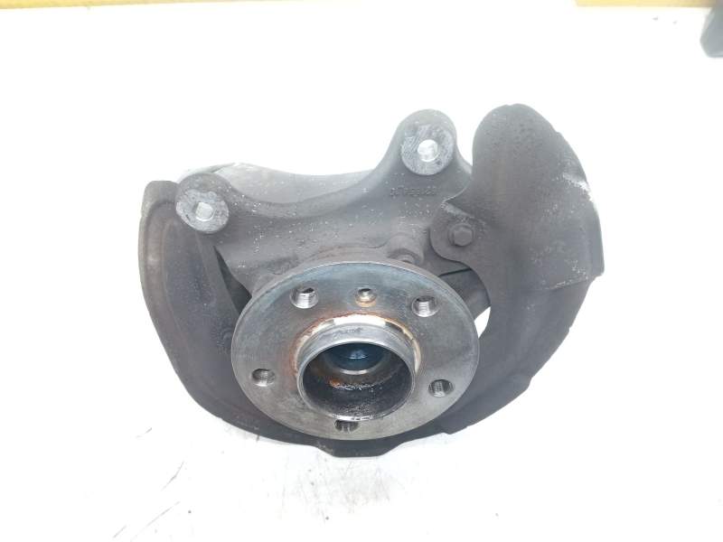 Recambio de mangueta delantera derecha para bmw 2 gran tourer (f46) 218 d referencia OEM IAM 6876646  