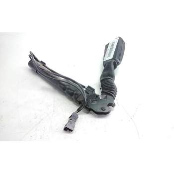 Recambio de enganche delantero izquierdo para bmw serie 3 berlina (e90) 320d referencia OEM IAM 33049940G  