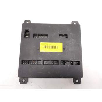 Recambio de caja fusibles para nissan atleon 210 referencia OEM IAM 01501188-1  