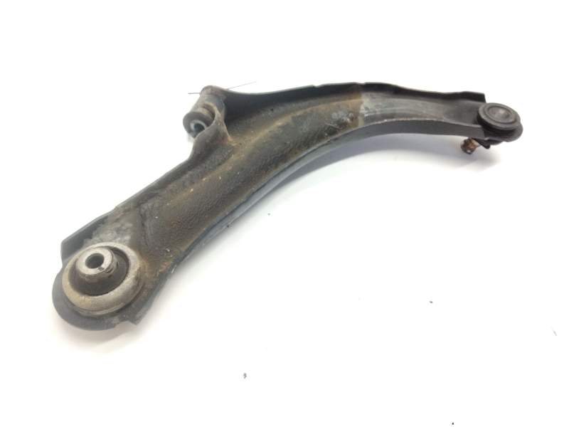 Recambio de brazo suspension inferior delantero izquierdo para renault modus 1.4 16v referencia OEM IAM   