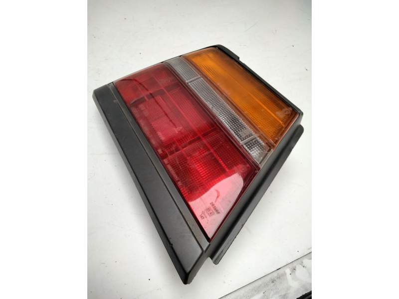 Recambio de piloto trasero izquierdo para nissan bluebird (t72 , t12, u12) 1.6 referencia OEM IAM IKI 4352  
