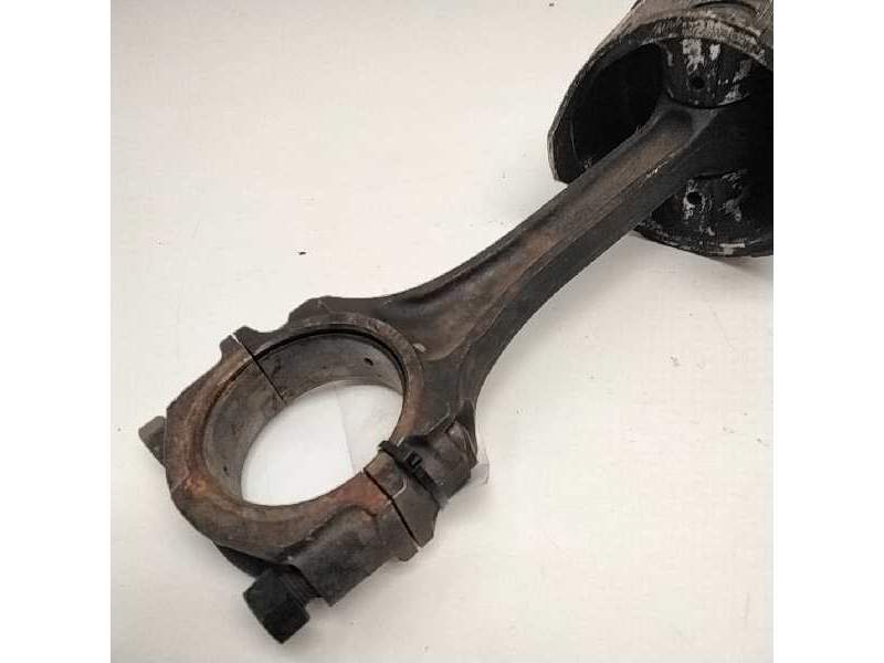 Recambio de biela para nissan terrano/terrano.ii (r20) 2.4 cat referencia OEM IAM 41086G2  42280