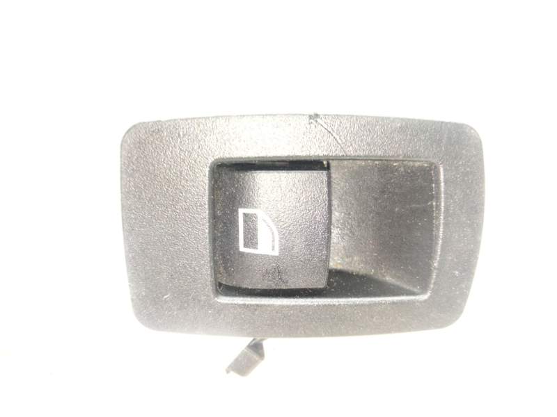 Recambio de mando elevalunas trasero derecho para bmw 3 (f30, f80) 318 d xdrive referencia OEM IAM 9208106  