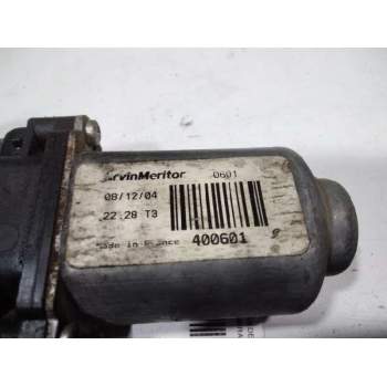 Recambio de elevalunas delantero izquierdo para nissan almera (n16/e) visia referencia OEM IAM 80701BM705  
