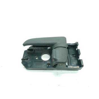 MANETA INTERIOR DELANTERA IZQUIERDA 82613LD000 