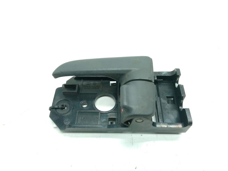 Recambio de maneta interior delantera izquierda para kia cerato i hatchback (ld) 2.0 referencia OEM IAM 82613LD000  