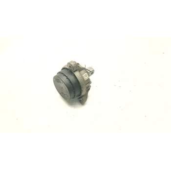 SOPORTE MOTOR IZQUIERDO INFERIOR 6785601-01 