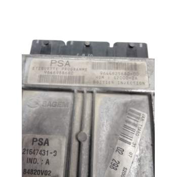 Recambio de centralita motor uce para peugeot 206 berlina 1.4 referencia OEM IAM 9646988680 216474310 3038661970
